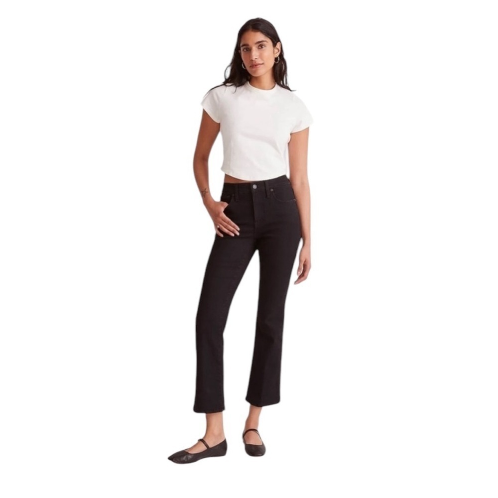 Madewell NWT Mid-Rise Kick Out Flare Jeans Black Frost Size 27P Petite